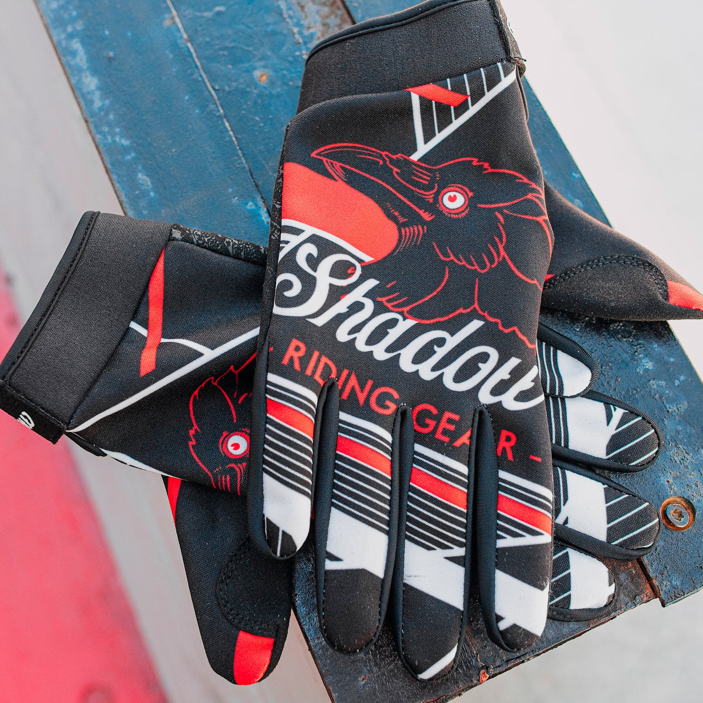 Shadow Conspire Gloves - Transmission
